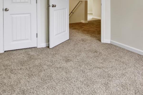 Polyester carpets