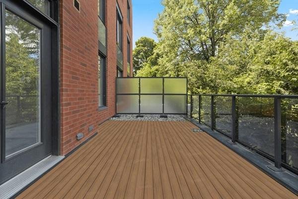 Balcony & Decks